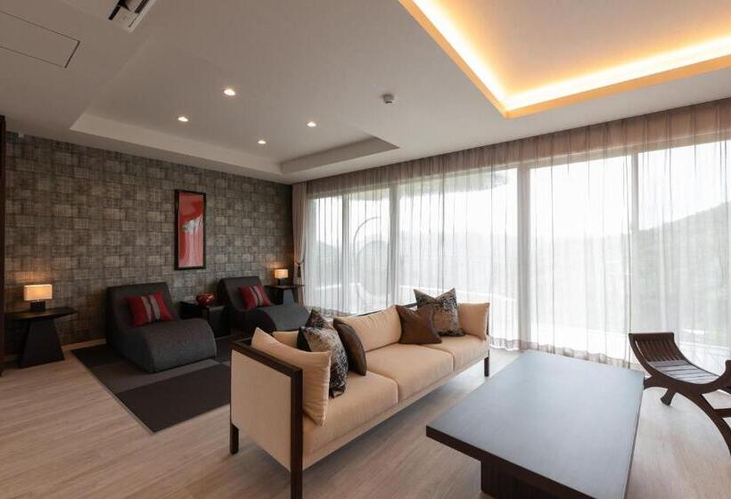 סוויטה משפחתית, 天  Tin