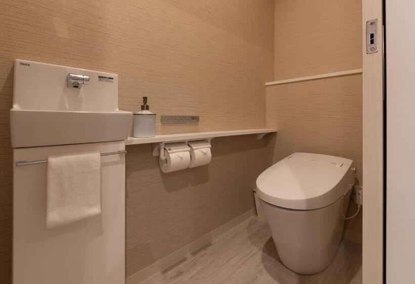 סוויטה משפחתית, 天  Tin