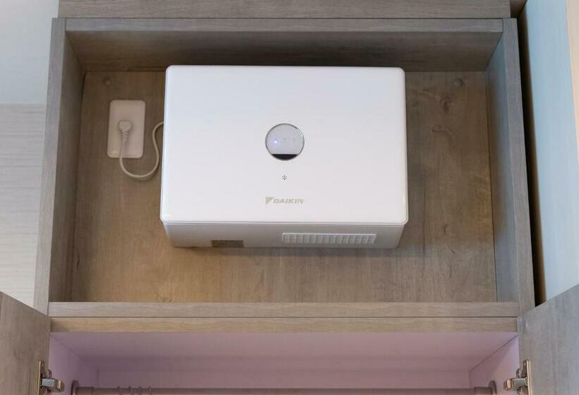 חדר לארבעה סטנדרטי עם מרפסת, 天  Tin