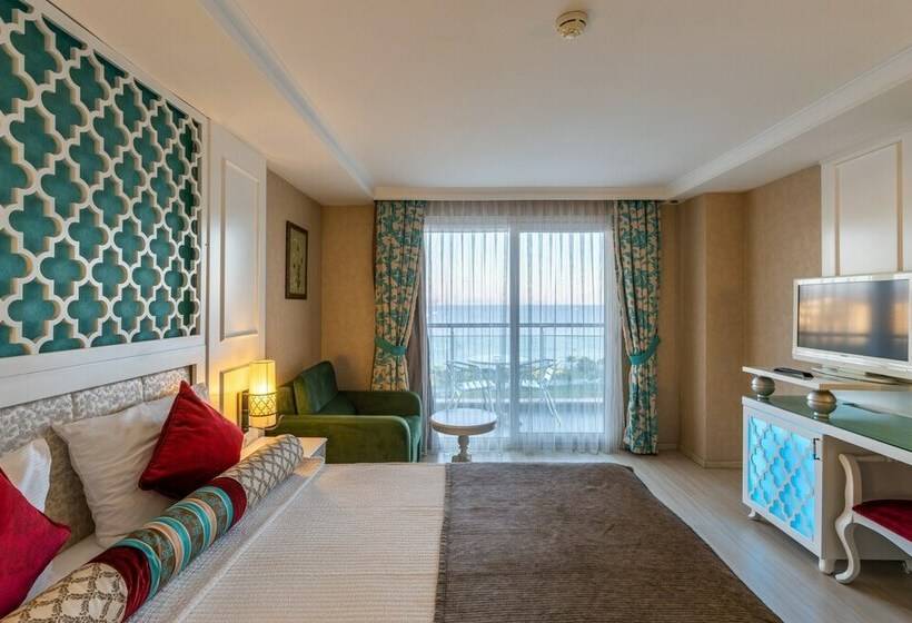 家庭间, Adenya Hotel & Resort