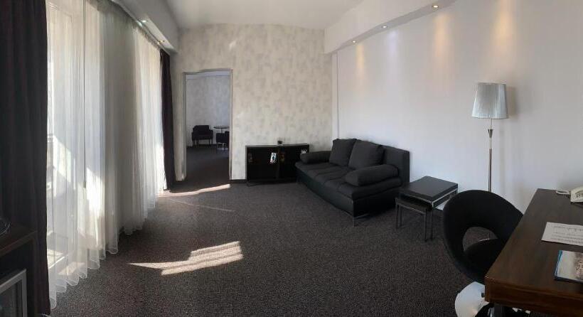 סוויטת סופריור, Bástya Konferencia és Wellness