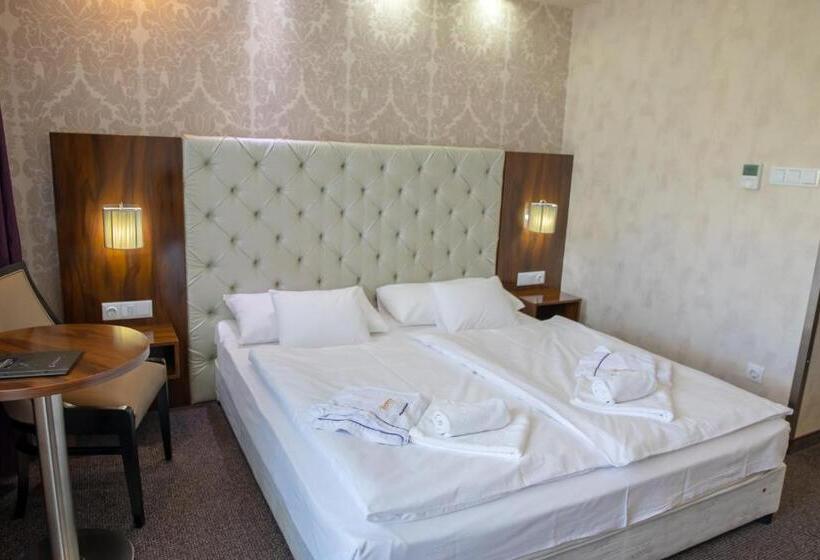 수피리어 룸, Bástya Konferencia és Wellness