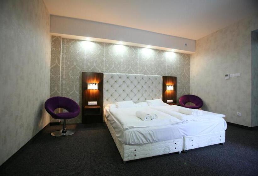 수피리어 룸, Bástya Konferencia és Wellness