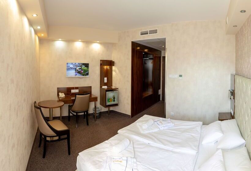 수피리어 룸, Bástya Konferencia és Wellness