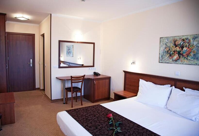 חדר סטנדרט, Favorit