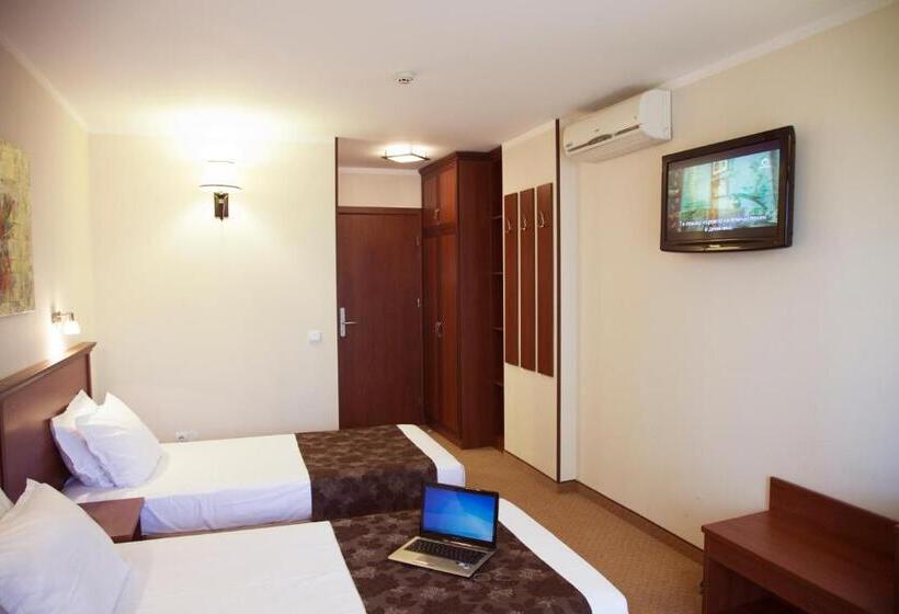 חדר סטנדרט, Favorit