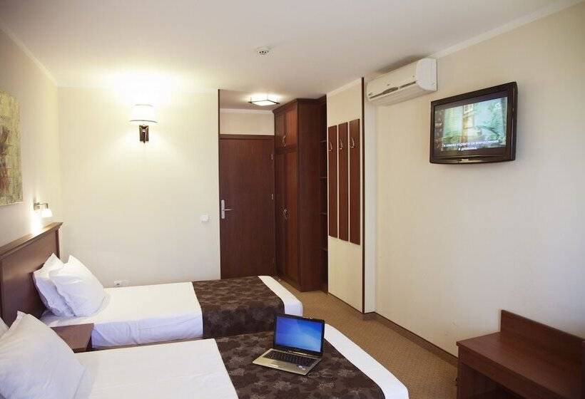 חדר סטנדרט, Favorit