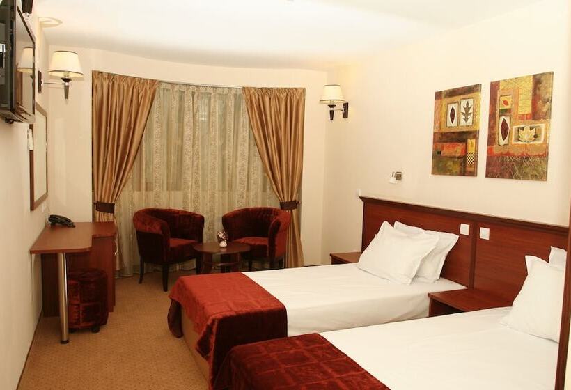 חדר סטנדרט, Favorit