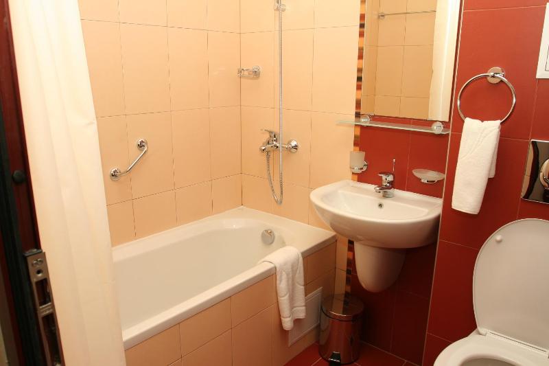 חדר סטנדרט, Favorit