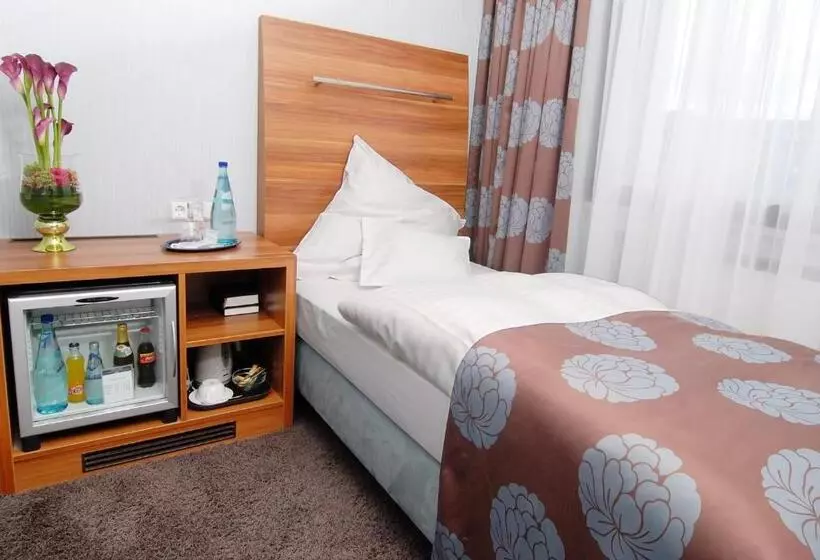 Standard Yhden Hengen Huone, Graf