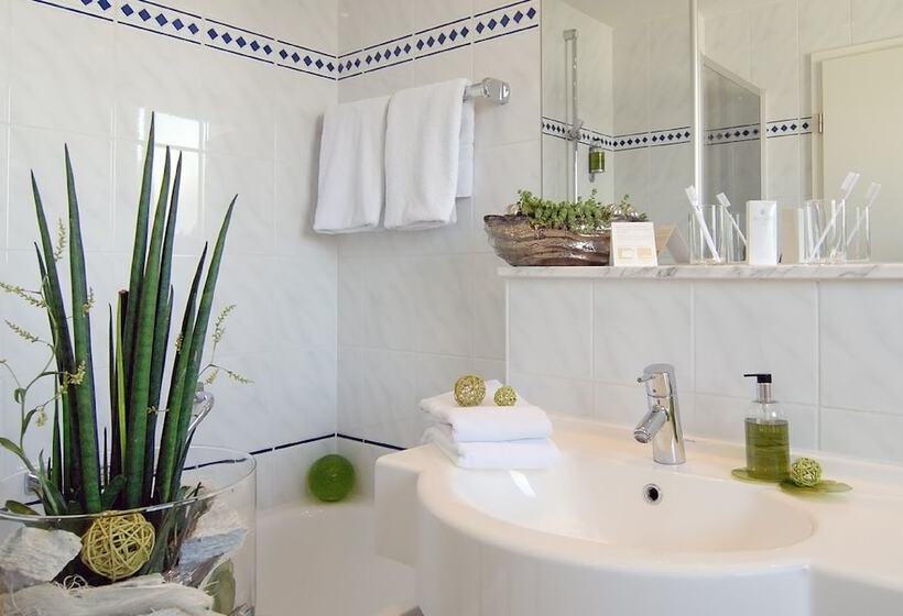 标准单人间, Graf