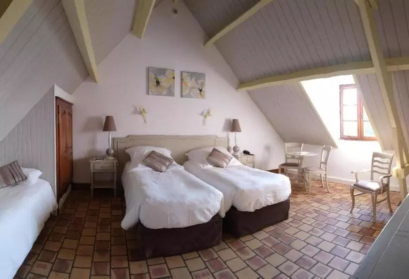 スーペリアトリプルルーム, L Orée Des Chênes, The Originals Relais