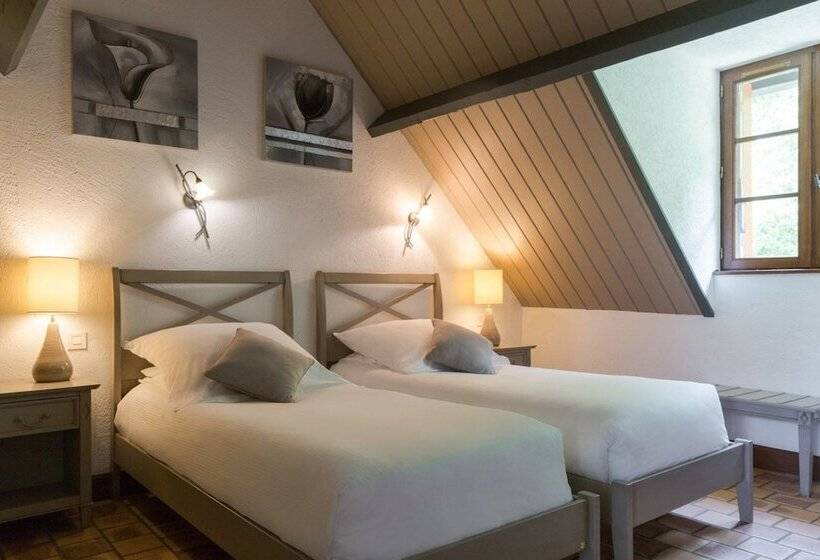 غرفة كلاسيكية ثلاثية, L Orée Des Chênes, The Originals Relais