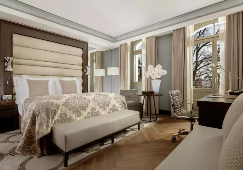 エクゼクティブルーム, Royal Savoy Hotel & Spa