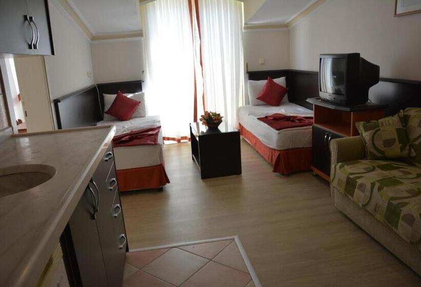 Family Suite, Yavuzhan