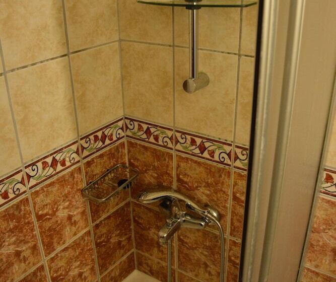 家庭套房, Yavuzhan