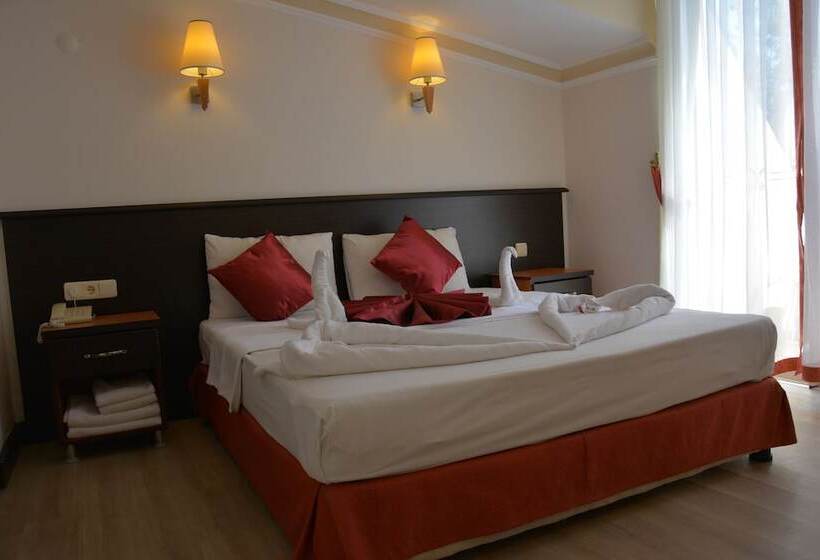 Family Suite, Yavuzhan