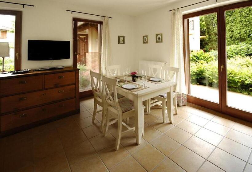 דירת 2 חדרים עם טרסה, Hullám Villa B&b