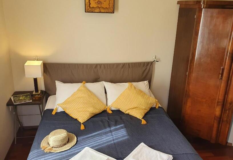 带露台两卧公寓, Hullám Villa B&b