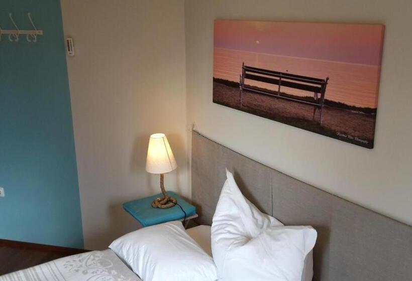 기본룸, Hullám Villa B&b