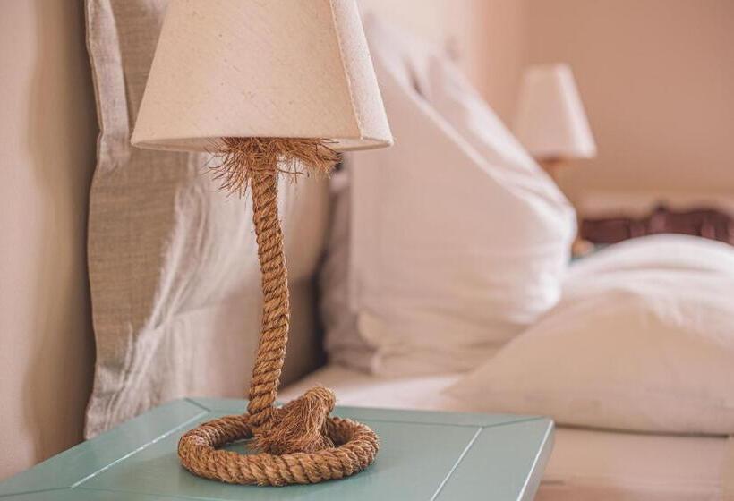 基本间, Hullám Villa B&b