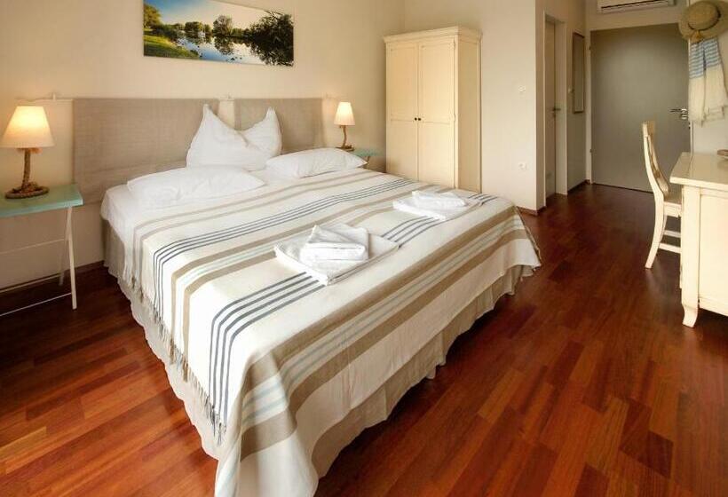 스탠다드 발코니 룸, Hullám Villa B&b