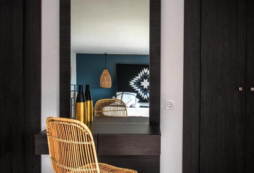 جناح سوبيريور, Indigo Inn