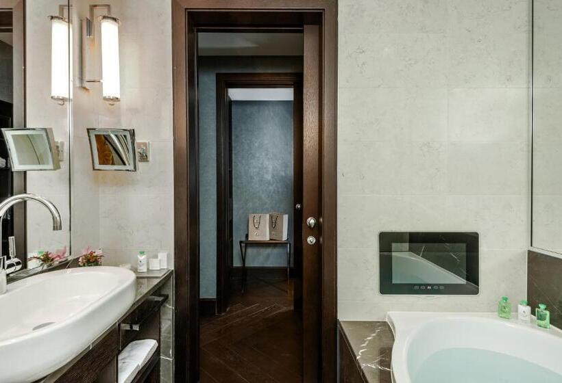 Президентский Люкс, Royal Savoy Hotel & Spa