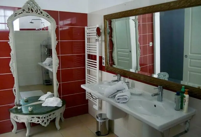デラックスルーム, Manoir De Chantemerle