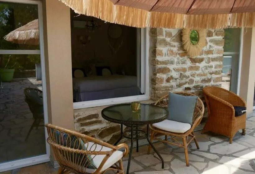 デラックスルーム, Manoir De Chantemerle