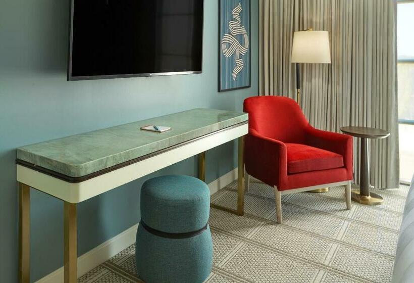 身障者適用スタンダードルーム, The Alamite, Tuscaloosa, A Tribute Portfolio