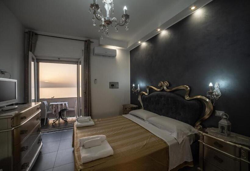 オーシャンビュースタンダードルームバルコニー付き, Residenza Luce Sul Mare