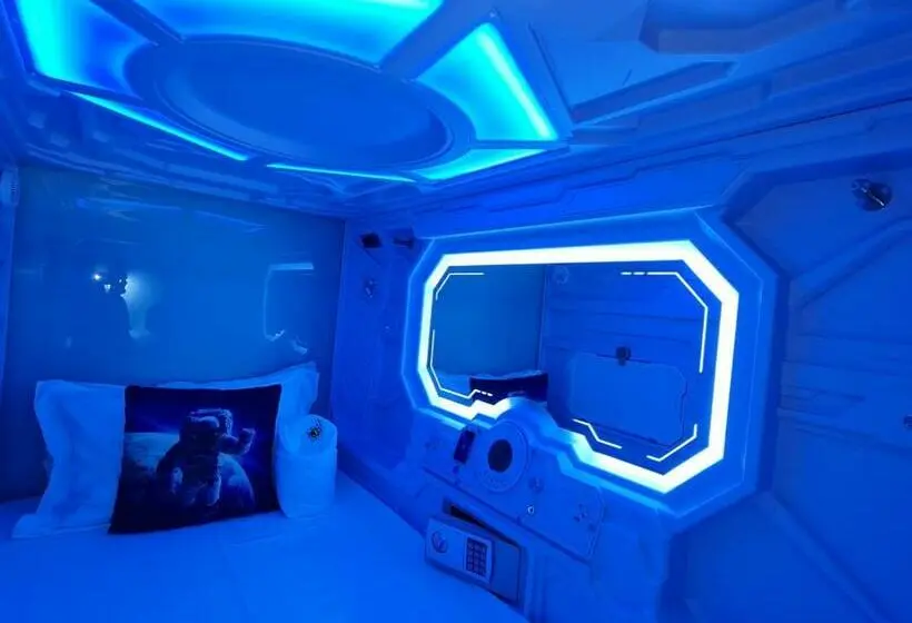Capsule, Galaxy Pods Capsule Hotel Boat Quay