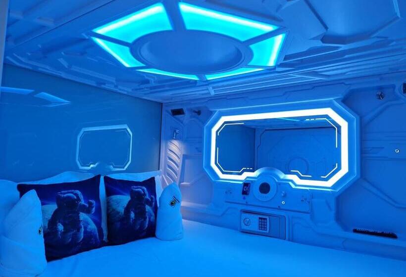 Capsule, Galaxy Pods Capsule Hotel Boat Quay