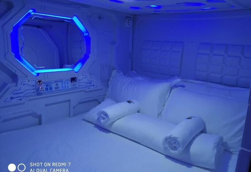 Capsule, Galaxy Pods Capsule Hotel Boat Quay