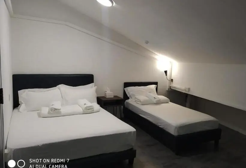 اتاق خانوادگی با سرویس بهداشتی مشترک, Galaxy Pods Capsule Hotel Boat Quay