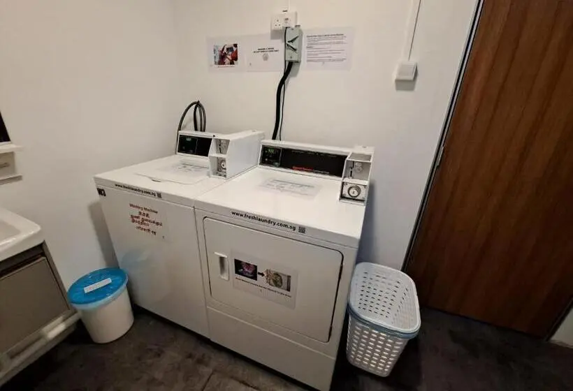 اتاق خانوادگی با سرویس بهداشتی مشترک, Galaxy Pods Capsule Hotel Boat Quay