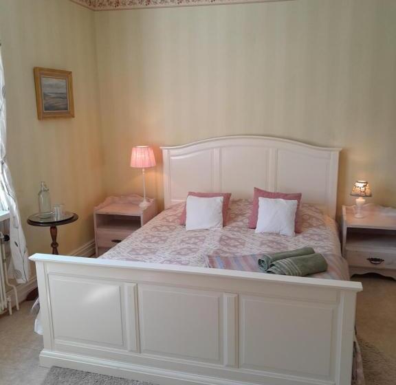 חדר משפחתי דלוקס, Kurrebo