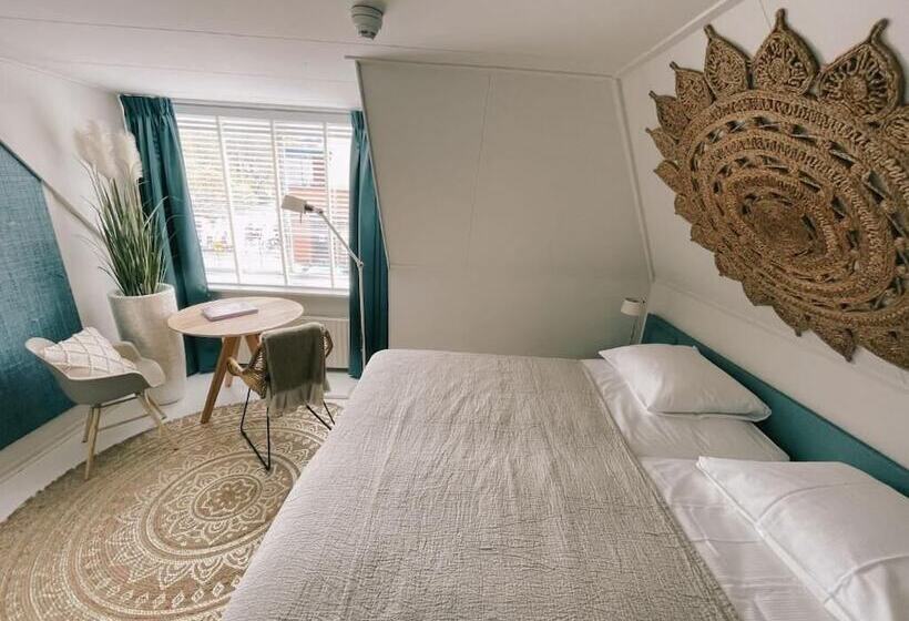 Номер Стандарт, Liberte