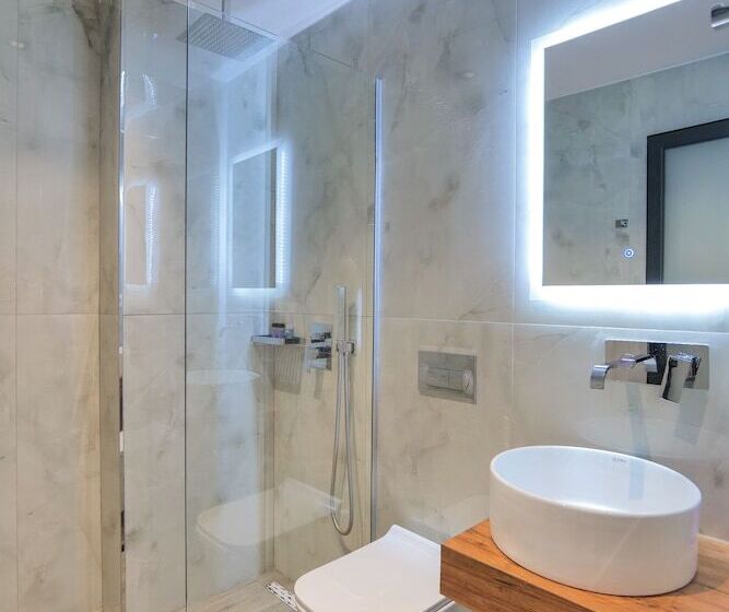 海の見える1ベッドルームアパートメント, Siars