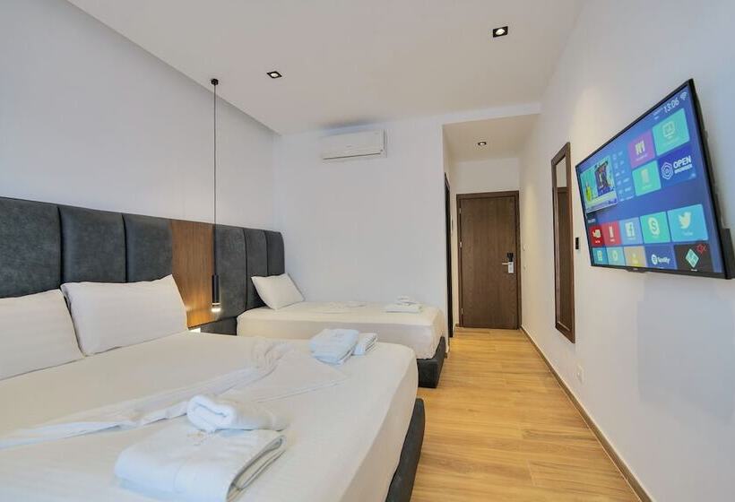 デラックストリプルルーム, Siars