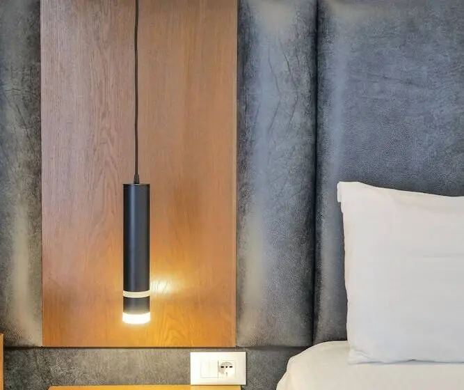 Deluxe Kolmen Hengen Huone, Siars