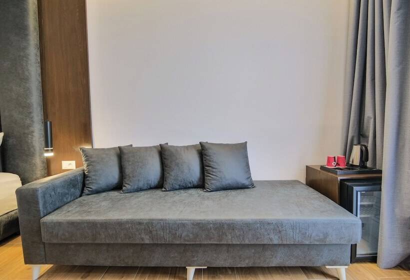 ハイドロマッサージバス付きスイート, Siars