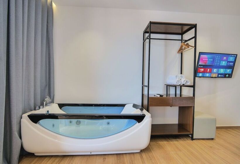 ハイドロマッサージバス付きスイート, Siars