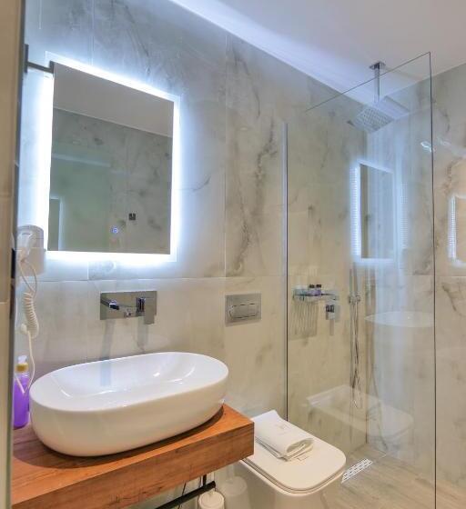 ハイドロマッサージバス付きスイート, Siars