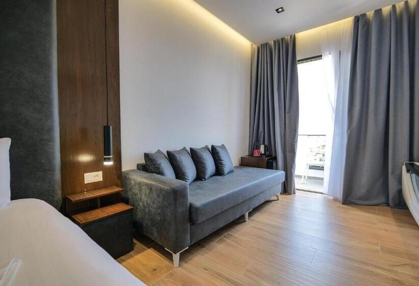 ハイドロマッサージバス付きスイート, Siars