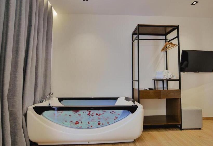 ハイドロマッサージバス付きスイート, Siars