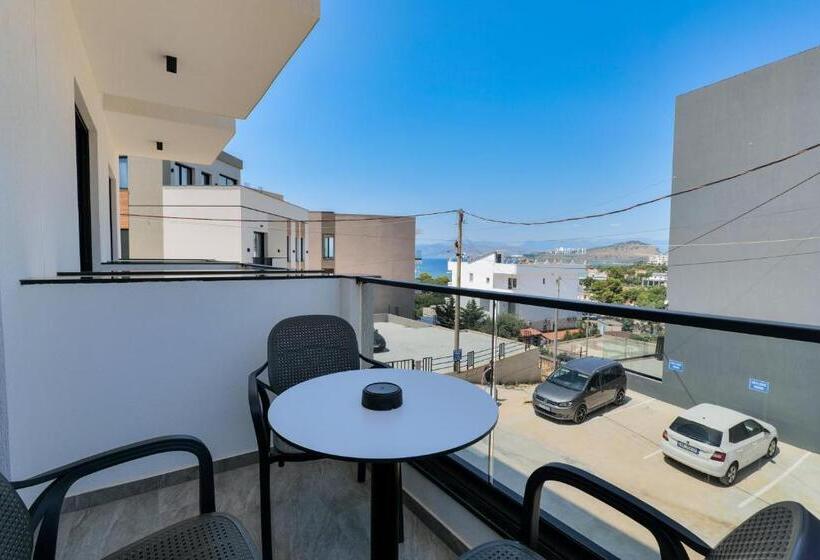 景色の見えるトリプルスタンダードルーム, Siars