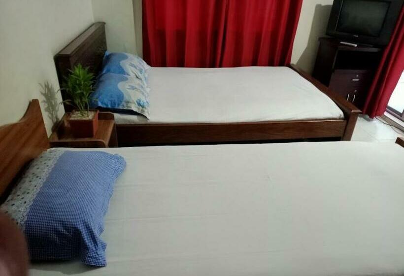 اتاق خانوادگی, Marry House