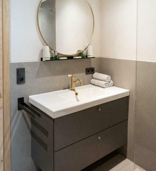 Апартаменты 3 Спальни, Going Living